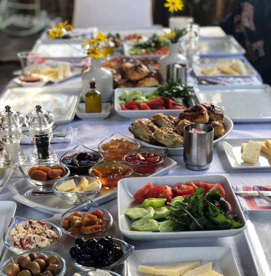 Cunda Lena Otel Ayvalik Bagian luar foto