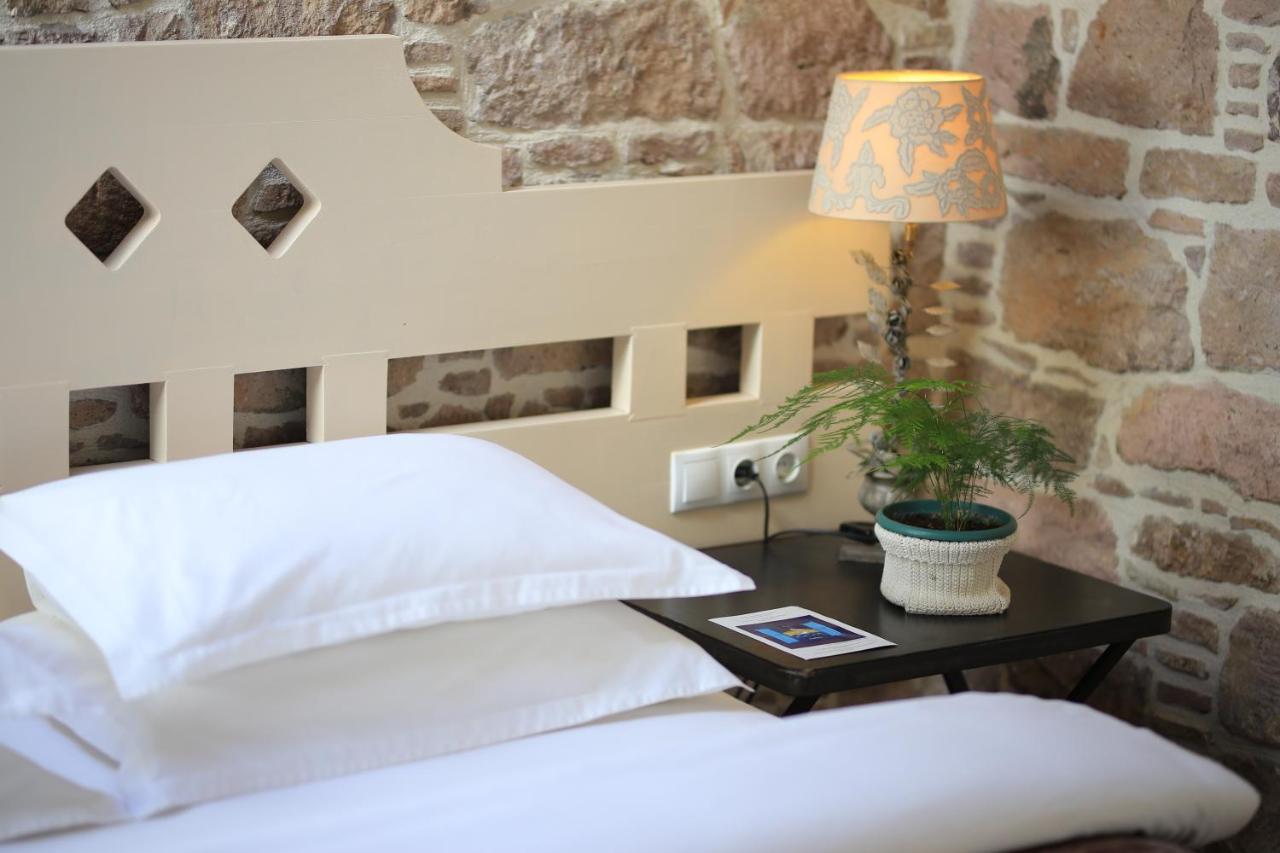 Cunda Lena Otel Ayvalik Bagian luar foto