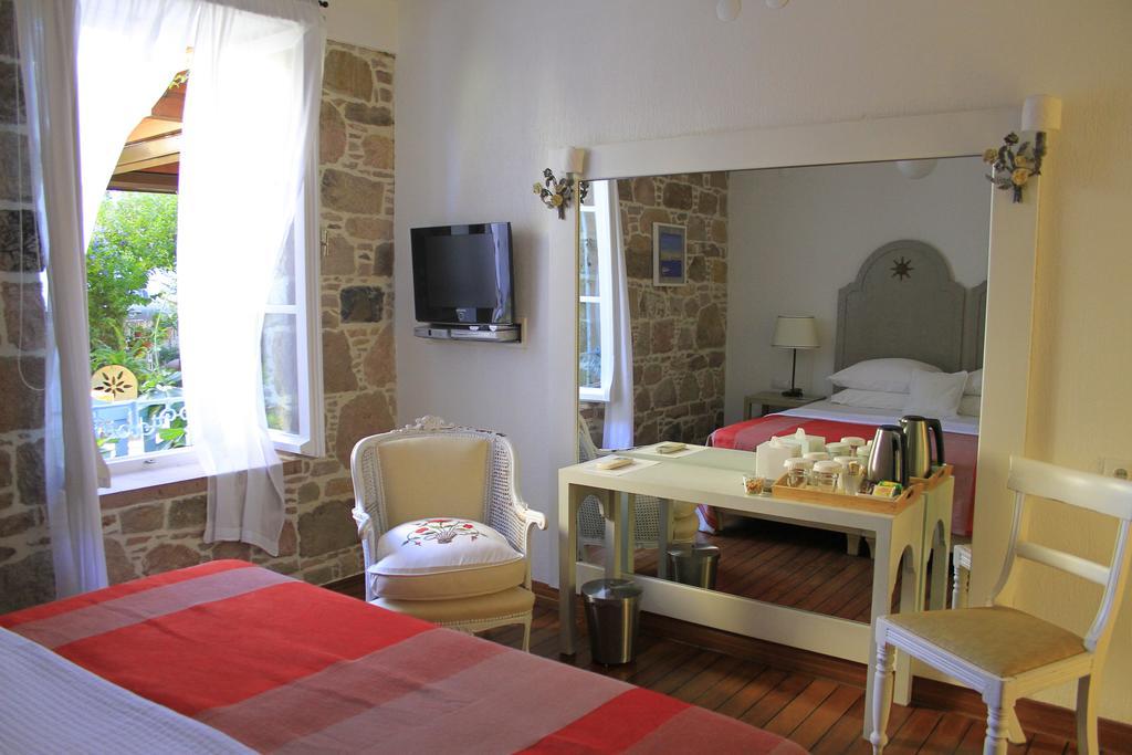 Cunda Lena Otel Ayvalik Bagian luar foto