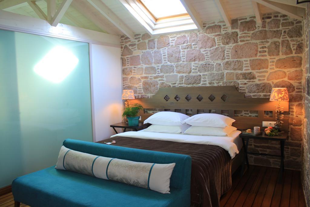 Cunda Lena Otel Ayvalik Bagian luar foto
