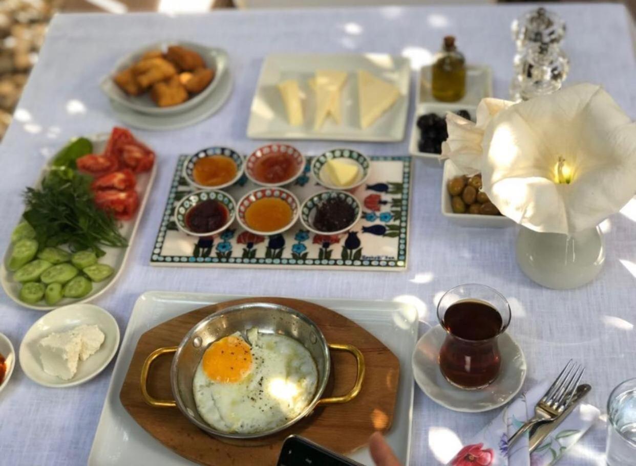 Cunda Lena Otel Ayvalik Bagian luar foto