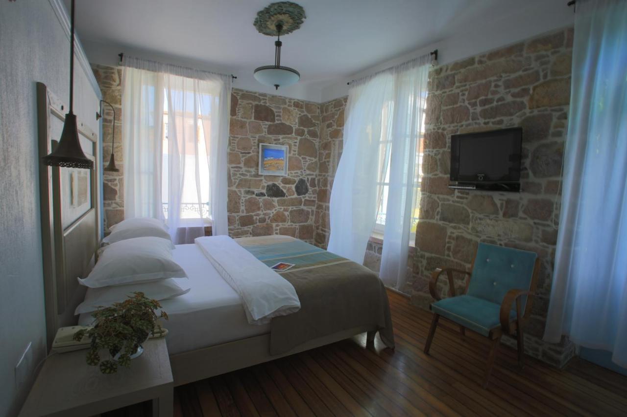 Cunda Lena Otel Ayvalik Bagian luar foto