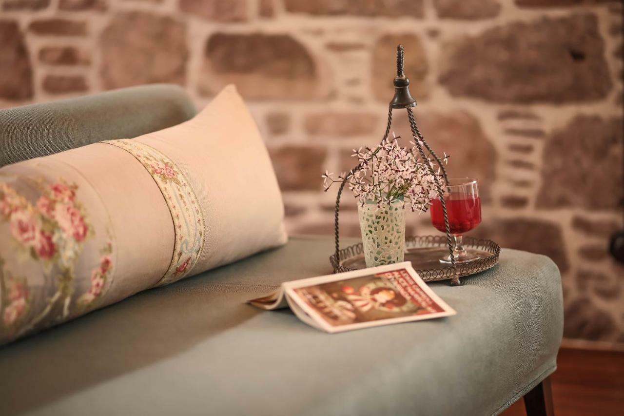 Cunda Lena Otel Ayvalik Bagian luar foto