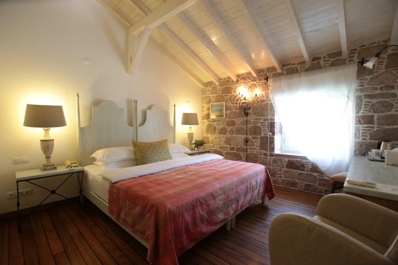 Cunda Lena Otel Ayvalik Bagian luar foto
